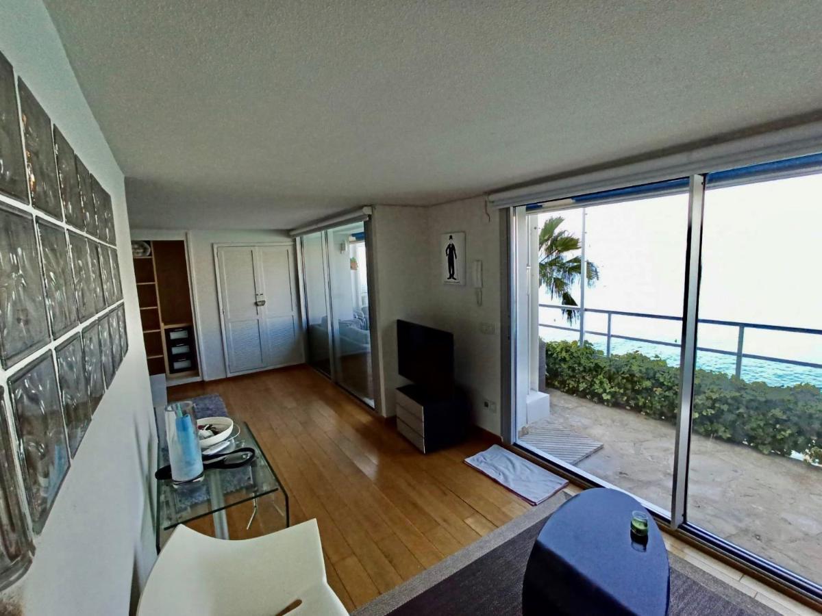 Estudio Primera Linea Con Acceso Privado Al Mar Benidorm Bagian luar foto